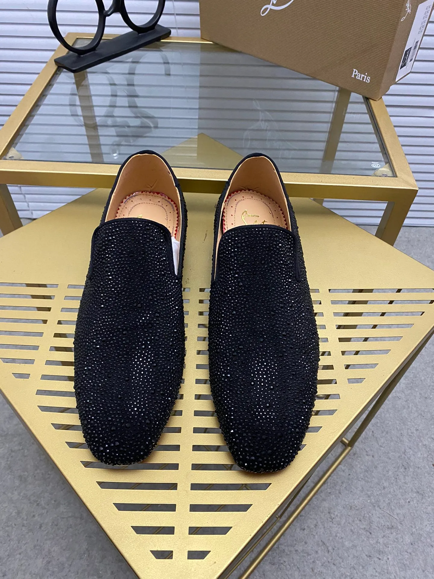 Made to order. Ex-factory price 520. christian louboutin (CL red sole shoes) counter series, casual sneakers for couples 📢 📢 📢 Exclusive hot style release 🎈🎈💪 Movable latex feet 👻 Finished outsole line [Proud] 😝Female 35-40# Male 38#-46, global supply😝 [Top version]: Original imported genuine leather upper, top original leather lining, original molded TPU outsole, original 1:1 detail processing, original shoe last,